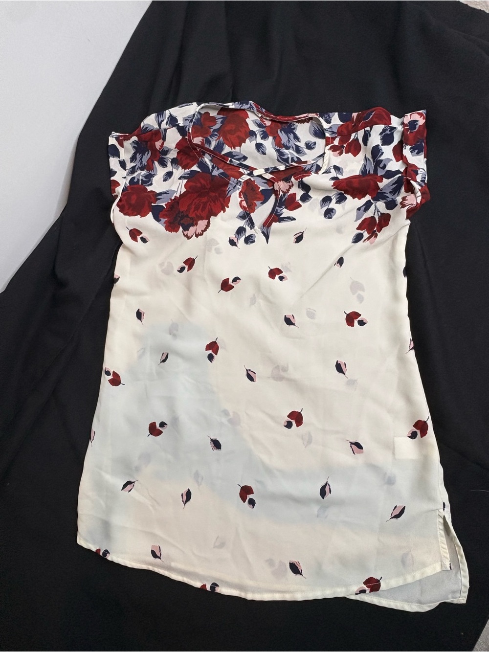 Maurices Cream Floral Cap Sleeve Blouse with Red & Navy Flowers